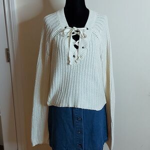 Kendall & Kylie lace up sweater sz. M